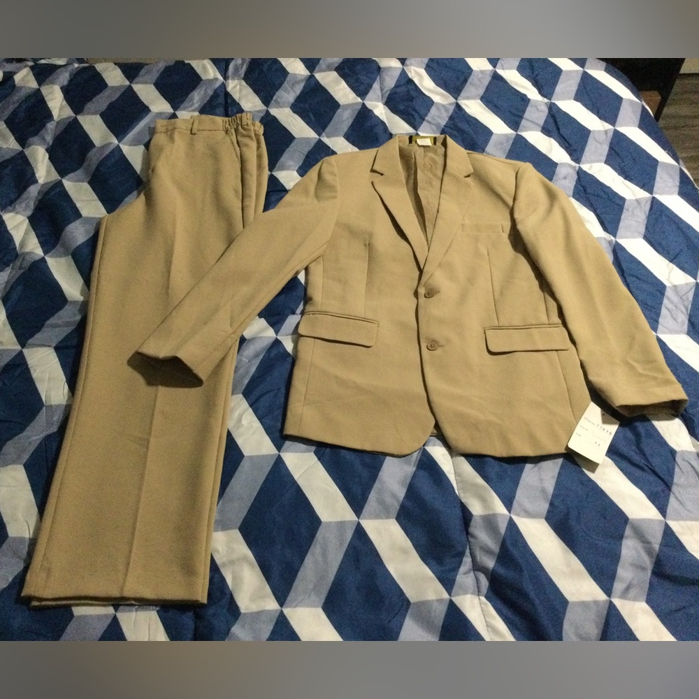 Suit set - Picture 4 of 5